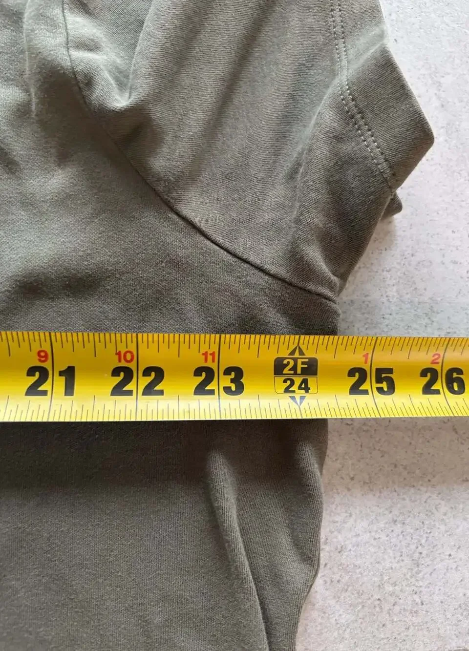 Banana Republic Luxe Touch Tee Mens XL Olive Green Short Sleeve Cotton T-Shirt